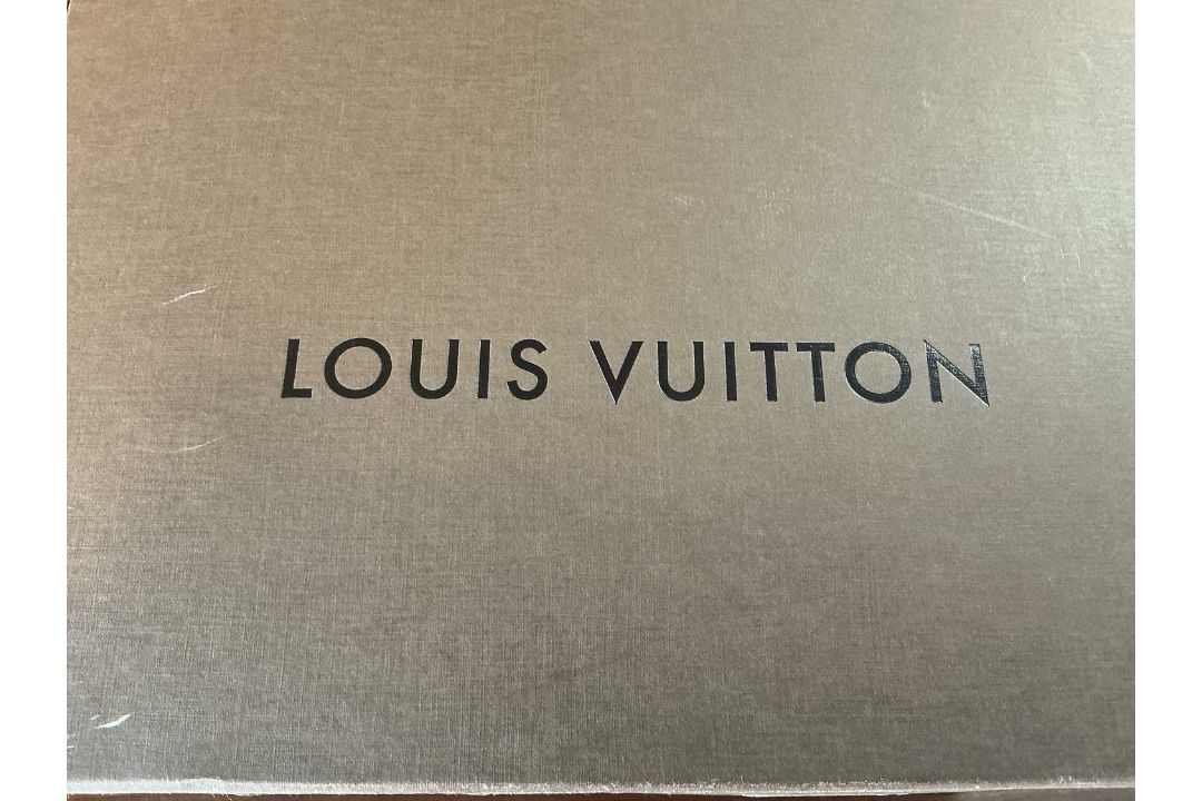 LOUIS VUITTON 'ARTSY' BAG, iconic design, 'Louis Vuitton, Paris, Made in Spain' makers label, - Image 8 of 10