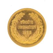 TURKISH GOLD 100 PIASTRES (KURUSH), 1960, obv. Kemal Ataturk, rev. oak leaf & rye bells wreath, 7.2g