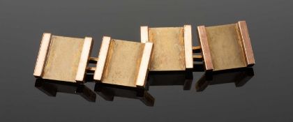 PAIR OF 9CT GOLD SQUARE CUFFLINKS, 11.2g Provenance: private collection Wrexham