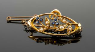 EDWARDIAN 15CT GOLD SAPPHIRE & PEARL OPENWORK SPRAY BROOCH, with safety chain, 28mms, 3.5g