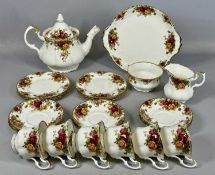 ROYAL ALBERT OLD COUNTRY ROSES TEA SET, for six persons, 22 pieces Provenance: private collection
