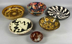 ASSORTED 20TH CENTURY CERAMICS, including Ewenny Pottery bowl with brown marbled glaze, 12.5cms (