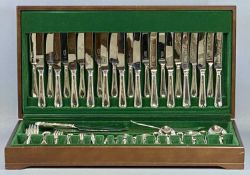 CANTEEN OF STAINLESS-STEEL BEAD PATTERN CUTLERY, approx. 100 pieces Provenance: private collection