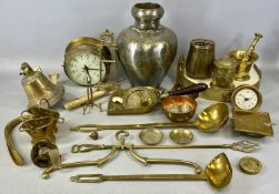 ASSORTED COLLECTABLES, including bulkhead type quartz wall clock, brass ship's bell, brass pestle