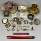 ASSORTED COLLECTABLES, including small quantity of costume jewellery, some silver; mineral