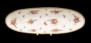 NANTGARW PORCELAIN OVAL PEN TRAY circa 1813-1820, interior with flower posies and multiple