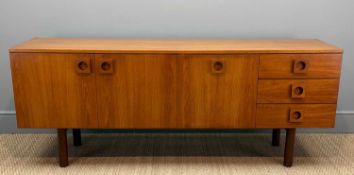 GÜNTHER HOFFSTEAD FOR UNIFLEX TEAK MID-CENTURY SIDEBOARD, distinctive sculptured handles, both