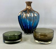 MID-CENTURY GLASSWARE, blue and bronze glass vase, ribbed body and narrow neck, 34cms (h);