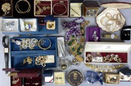GOOD ASSORTMENT OF COSTUME JEWELLERY, including rolled gold bangle, gilt metal and crystal necklace,