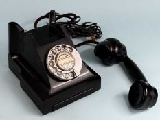 VINTAGE BLACK BAKELITE GPO TELEPHONE, 332.C.B Provenance: private collection Flintshire