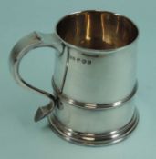 ROBERTS & BELK SILVER TANKARD, in the Georgian style, Sheffield 1966, 12.5cms (h), 14.3ozt