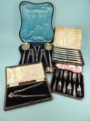 ASSORTED SILVER & PLATED ITEMS, comprising set of Victorian silver-plated nutcrackers, grape