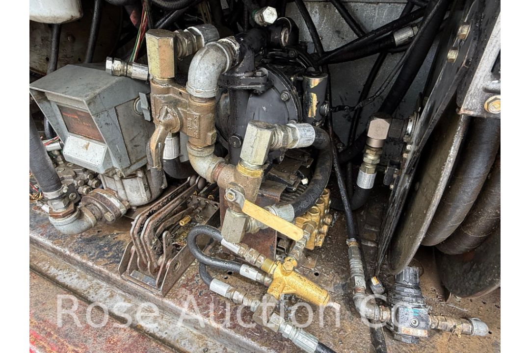 1999 Mack RD694S 1500 gal 6x4 Fuel and Lube Truck (Urbanna, VA) - Image 43 of 48
