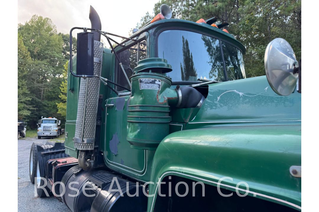 1989 Mack R688ST T/A Road Tractor Sleeper Cab (Rockville, VA) - Image 7 of 32
