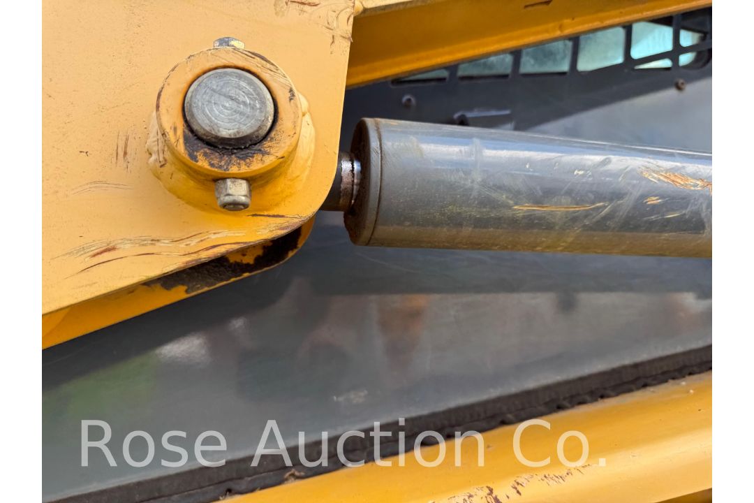 2016 Gehl RT-210 High Flow Skid Steer (Rockville, VA) - Image 18 of 28
