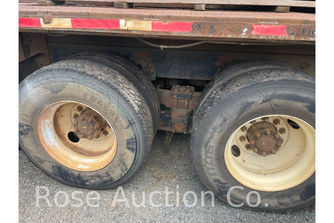 2005 international 7500 24.5 flatbed with Moffett kit - Image 6 of 14