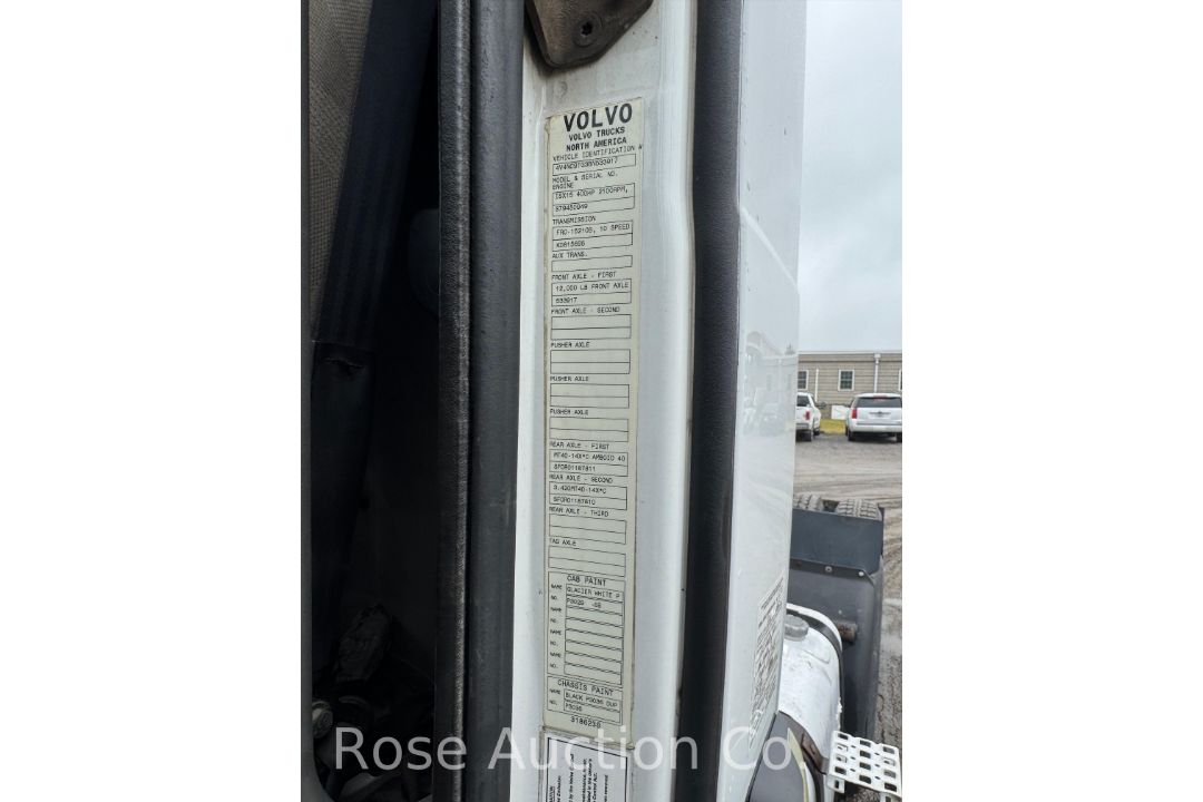 2011 Volvo VNL T/A Road Tractor ISX15 Cummins (Moyock, NC) - Image 24 of 40