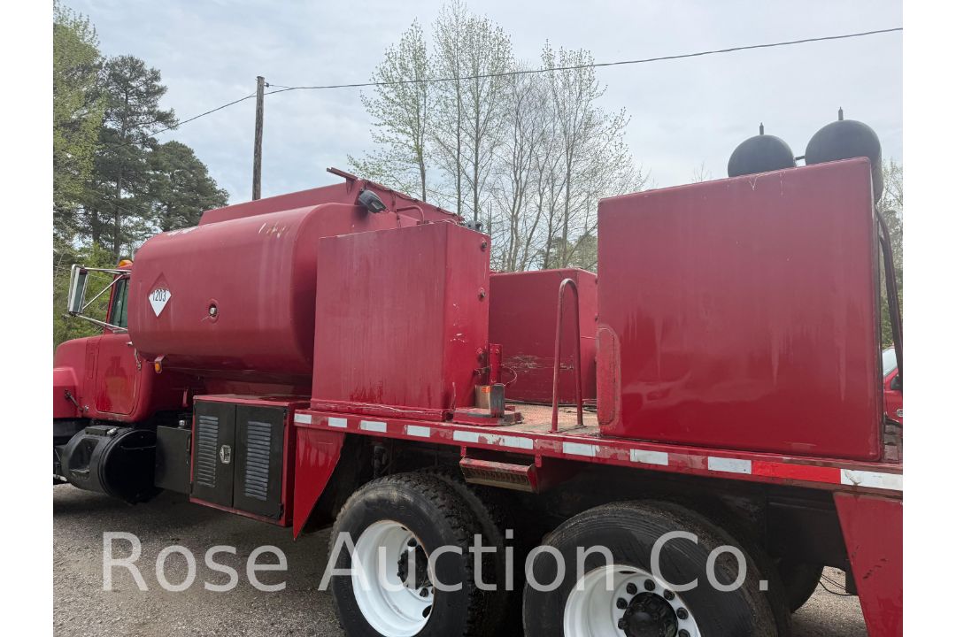 1999 Mack RD694S 1500 gal 6x4 Fuel and Lube Truck (Urbanna, VA) - Image 13 of 48