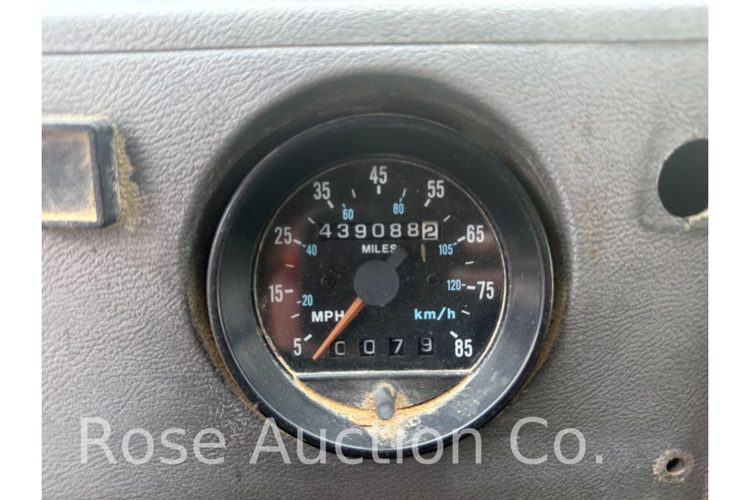 1999 Mack RD694S 1500 gal 6x4 Fuel and Lube Truck (Urbanna, VA) - Image 39 of 48