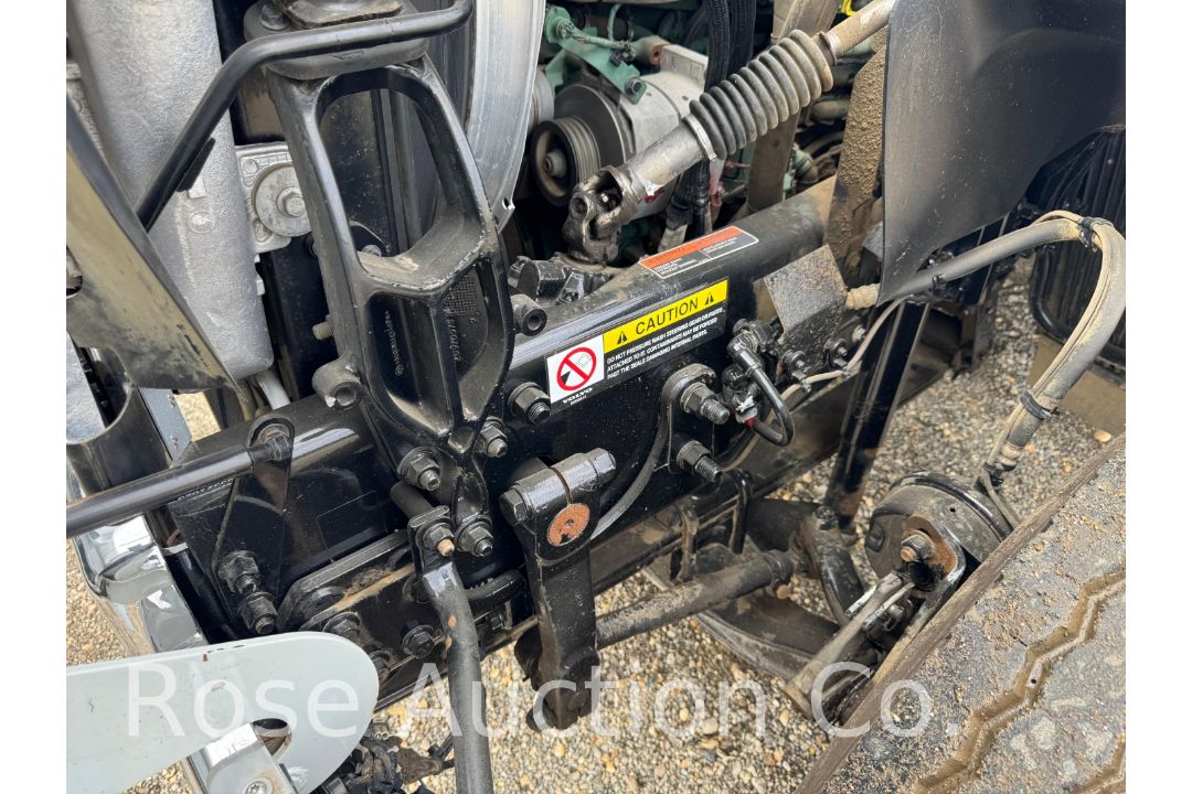 2018 Volvo Day cab Tractor (Richmond, VA) - Image 8 of 45