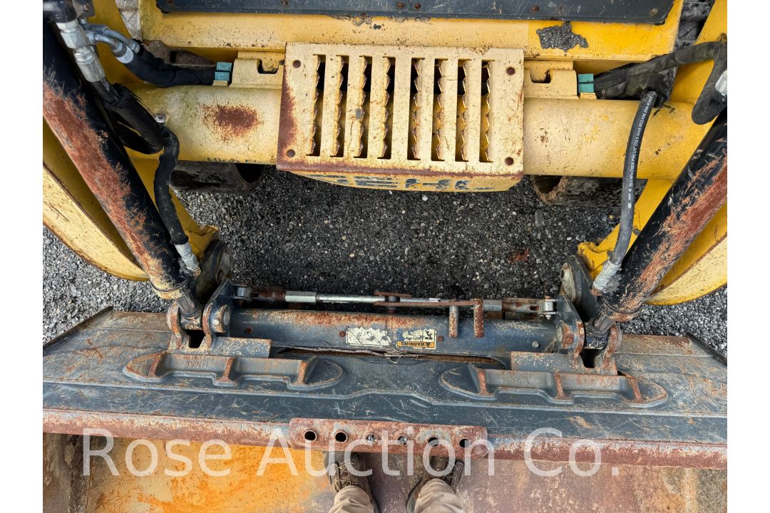 2016 Gehl RT-210 High Flow Skid Steer (Rockville, VA) - Image 10 of 28