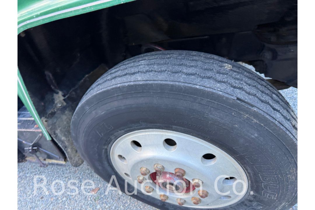 1989 Mack R688ST T/A Road Tractor Sleeper Cab (Rockville, VA) - Image 16 of 32