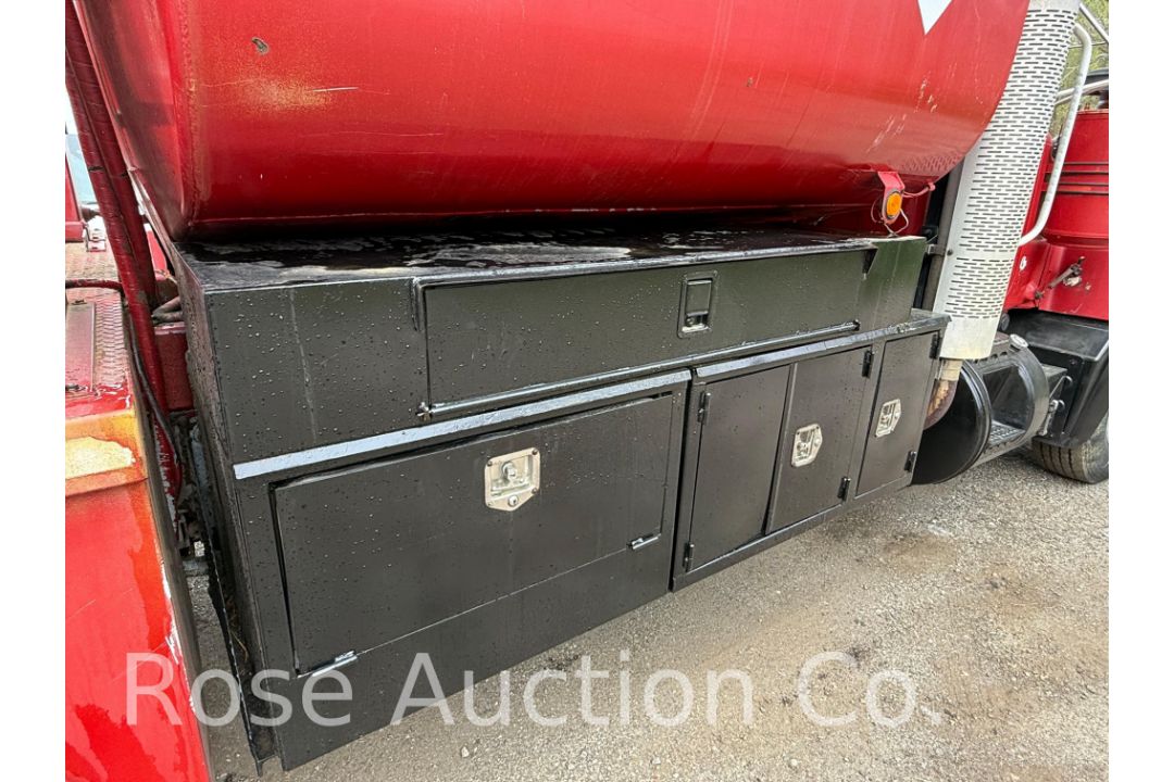 1999 Mack RD694S 1500 gal 6x4 Fuel and Lube Truck (Urbanna, VA) - Image 12 of 48