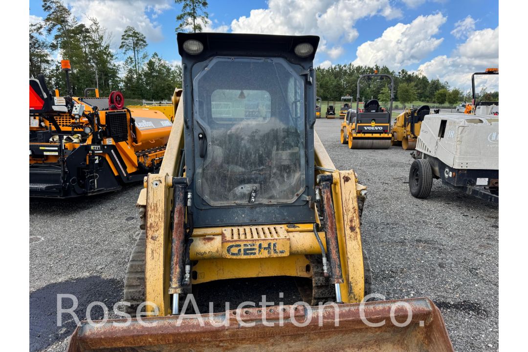 2016 Gehl RT-210 High Flow Skid Steer (Rockville, VA) - Image 9 of 28