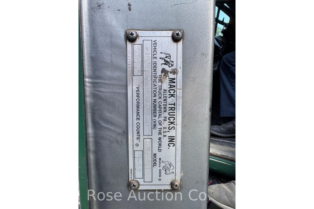 1989 Mack R688ST T/A Road Tractor Sleeper Cab (Rockville, VA) - Image 29 of 32