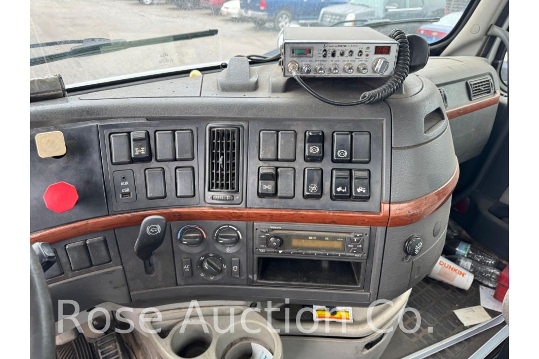 2011 Volvo VNL T/A Road Tractor ISX15 Cummins (Moyock, NC) - Image 29 of 40