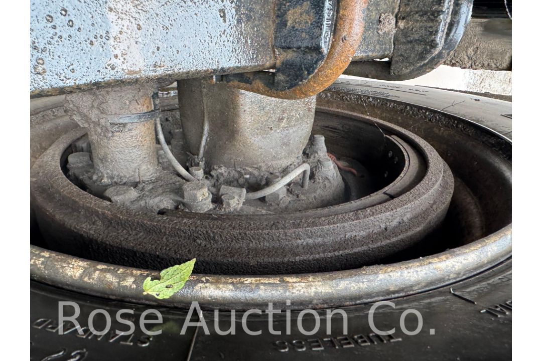 2011 Volvo VNL T/A Road Tractor ISX15 Cummins (Moyock, NC) - Image 15 of 40