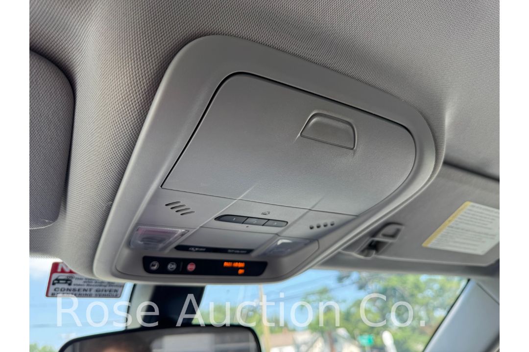 2018 Chevrolet Equinox AWD (Urbanna, VA) - Image 18 of 46