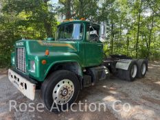 1987 Mack R686ST T/A Road Tractor Wetline Air ride (Rockville, VA)