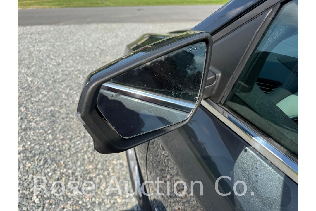 2018 Chevrolet Equinox AWD (Urbanna, VA) - Image 9 of 46
