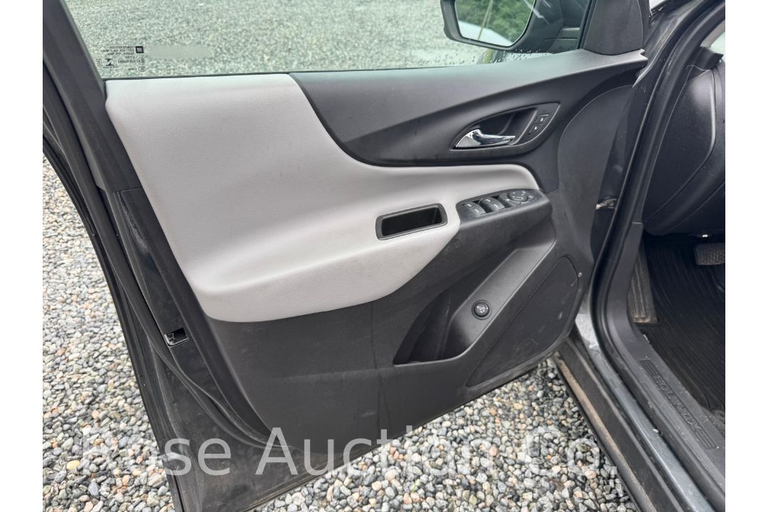 2018 Chevrolet Equinox AWD (Urbanna, VA) - Image 30 of 46