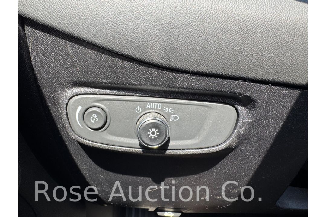 2018 Chevrolet Equinox AWD (Urbanna, VA) - Image 17 of 46