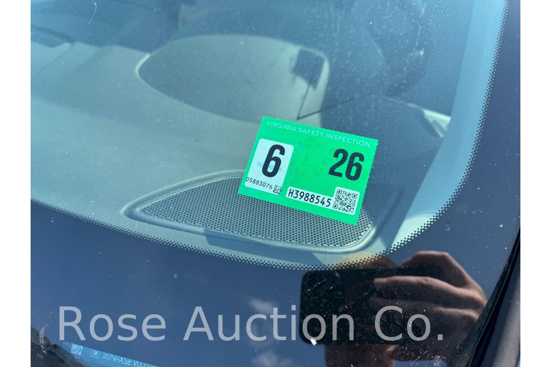 2018 Chevrolet Equinox AWD (Urbanna, VA) - Image 11 of 46