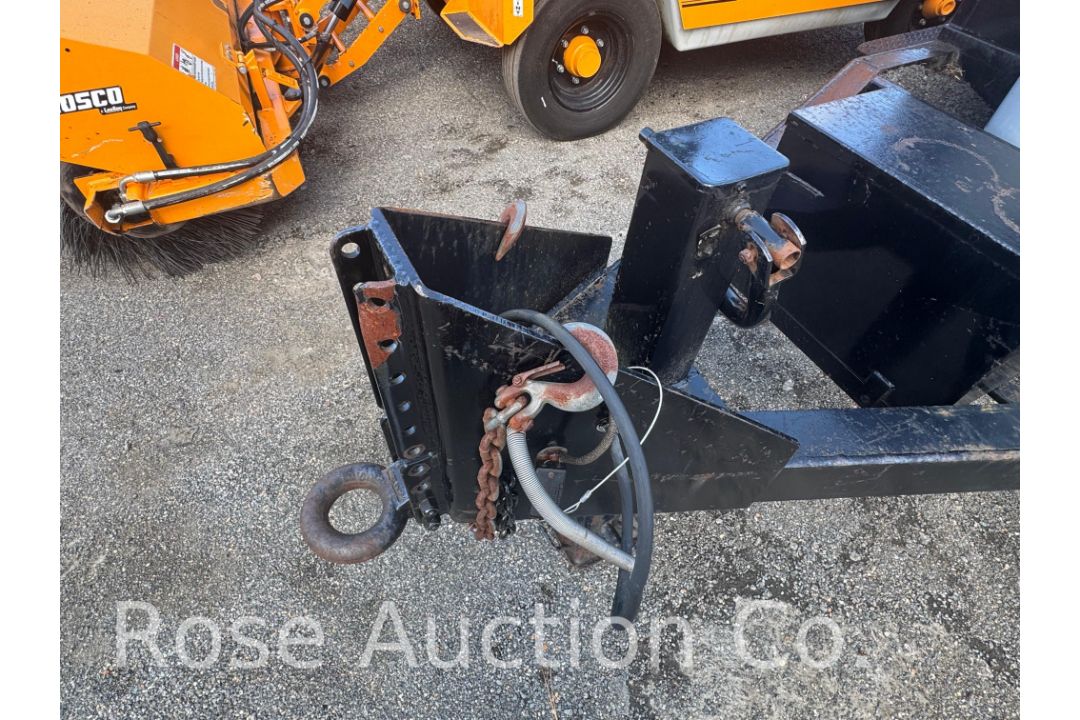 2005 RAY-TECH 4-Ton Asphalt Hot Box (Rockville, VA) - Image 12 of 15