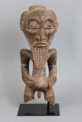 Afrikanische Hemba (Kongo) Ahnenfigur "wise man"