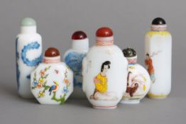 6 chinesische Snuff Bottles aus Pekingglas