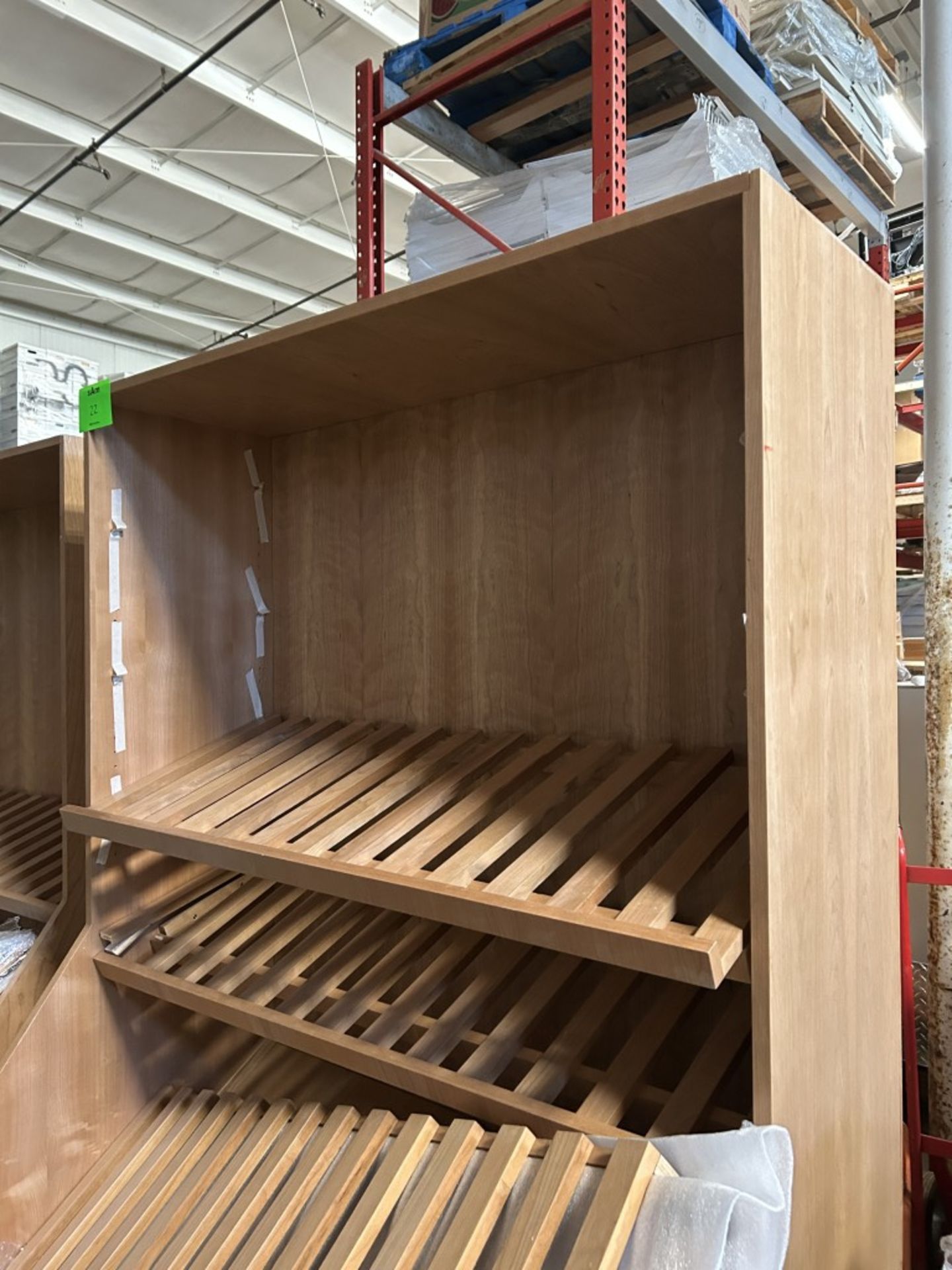 NEW 4FT WOODEN MERCHANDISING SHELVING UNIT - Image 3 of 3