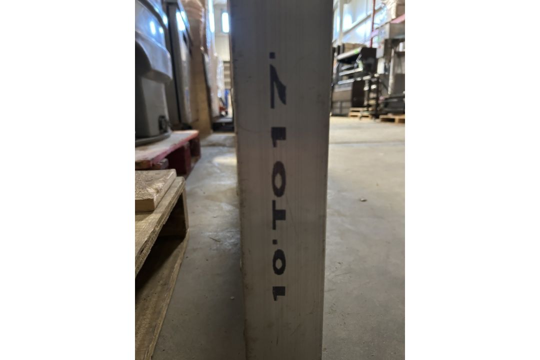 COLLAPSIBLE 10FT TO 17FT METAL SCAFFOLD - Image 3 of 5