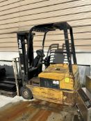 YALE ELECTRIC FORKLIFT