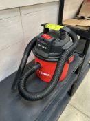 CRAFTSMAN 2.5 GALLON SHOP VAC