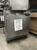 BEVERAGE AIR 27IN UNDERCOUNTER REFRIGERATOR