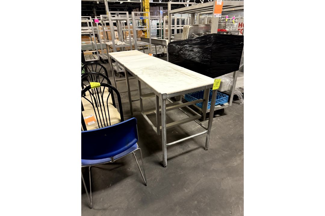 Poly Top table - Image 1 of 3