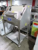 ABS baguette moulder