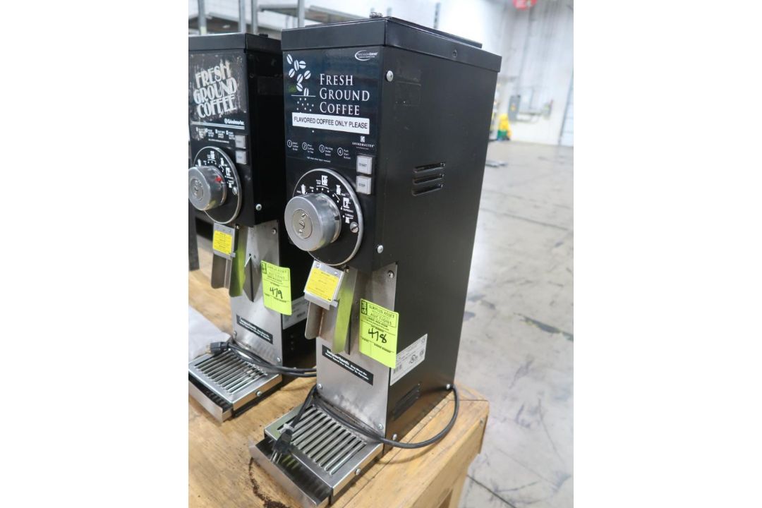 Grindmaster coffee grinder - Image 1 of 2