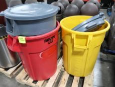 pallet of assorted trash cans