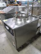 BKI auto-lift fryer